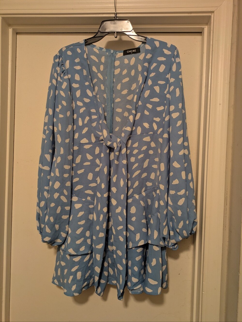 CHICME Blue and White Dot-Print V-Neck Tie Blouse